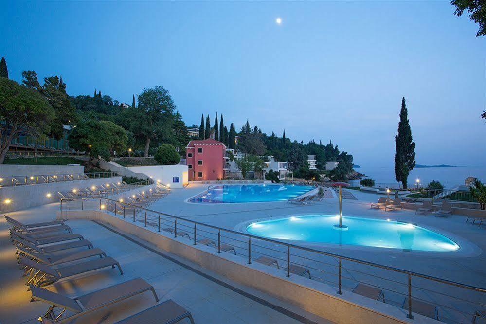 Astarea 2 Hotel Mlini Exterior photo